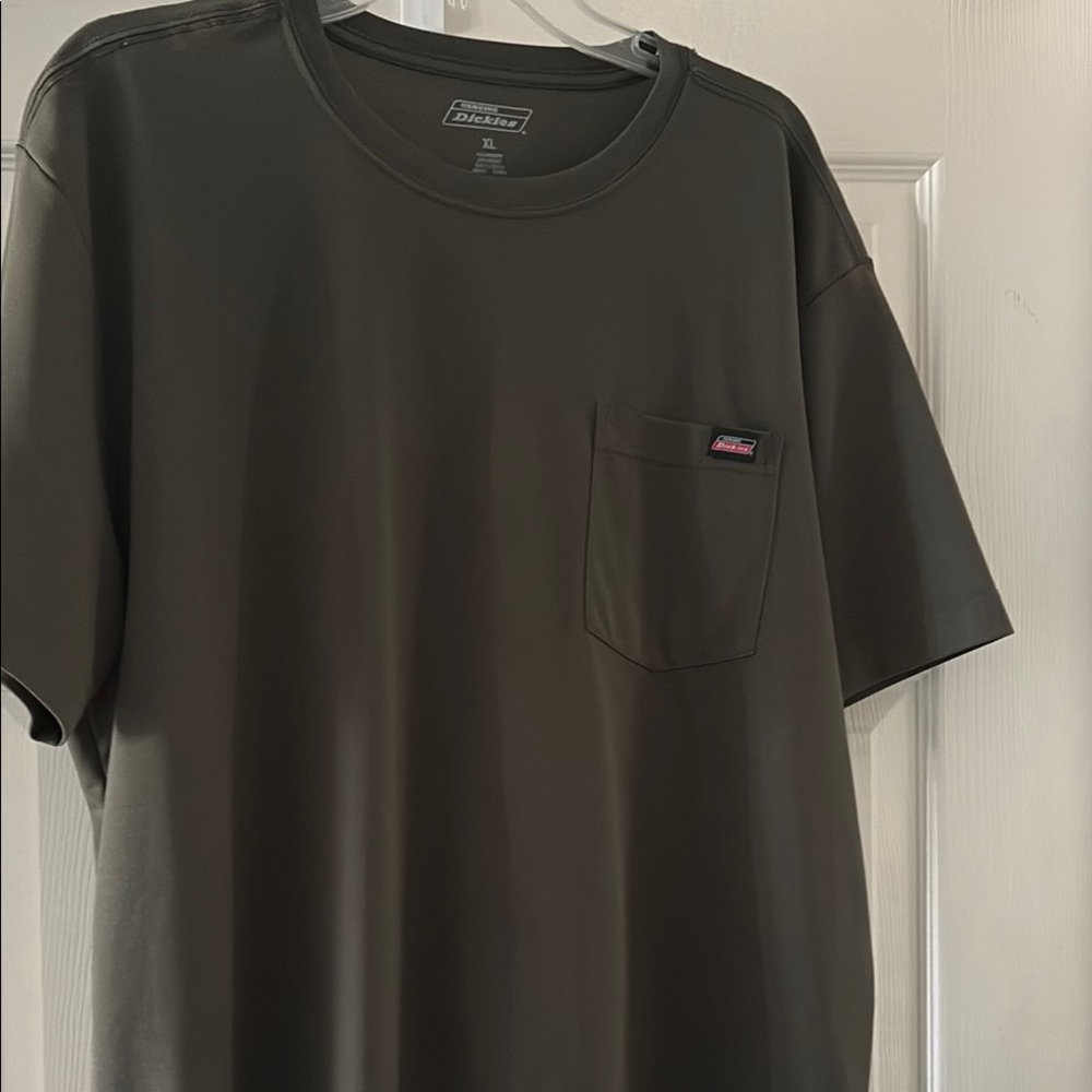 Dickies Men's Olive Green T-Shirt